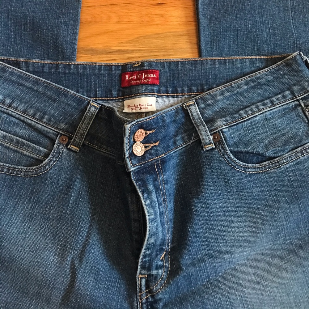 Levi’s Boot Cut  Jeans - Picture 2 of 7